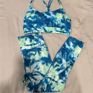 Wild Fox Blue and Green Tie-Dye Sports Bra and Leggings Set New without Tag